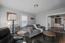 Private Porch Apt w/ Free Parking & Pet-Friendly - Image 4