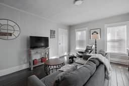 Private Porch Apt w/ Free Parking & Pet-Friendly - Image 2