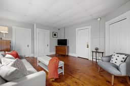 Manchester Apt w/ WiFi & Parking Near Hospital - Image 4