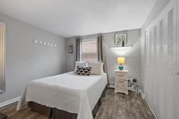 Stylish 1st Flr 1Bed Condo-Close to Downtown Dover - Image 2