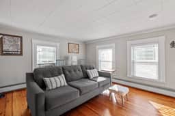 21B Portsmouth Ave