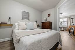 Fully Furnished 1st Floor, 1 Bed, 1 Bath Condo - Close To Shopping & Hwys North&South - Image 2