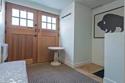 1123 Woodside-STUDIO