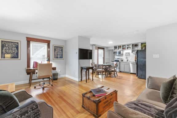 Charming Apartment w/ Private Porch & Off Street Parking - Image 1