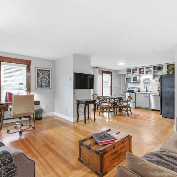 Charming Apartment w/ Private Porch & Off Street Parking - Image 1