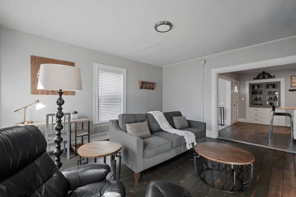 Private Porch Apt w/ Free Parking & Pet-Friendly - Image 4
