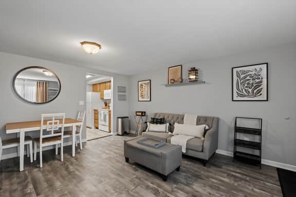 Stylish 1st Flr 1Bed Condo-Close to Downtown Dover - Image 4