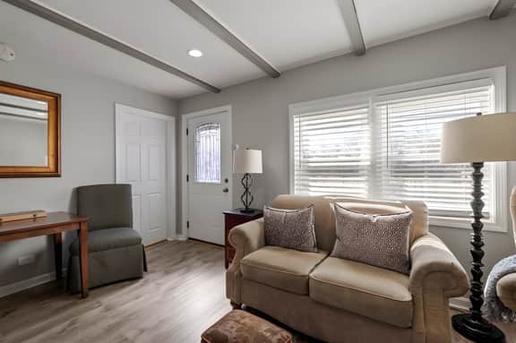 Pet-Friendly 1st Floor Apartment w/ Offstreet Parking - Image 2