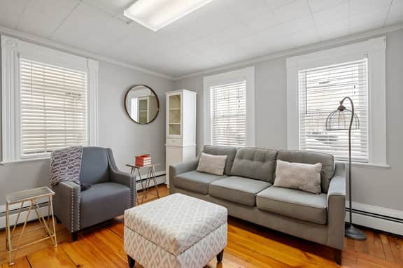 21A Portsmouth  Ave - Image 4