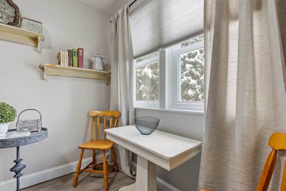Fully Furnished 1st Floor, 1 Bed, 1 Bath Condo - Close To Shopping & Hwys North&South - Image 5