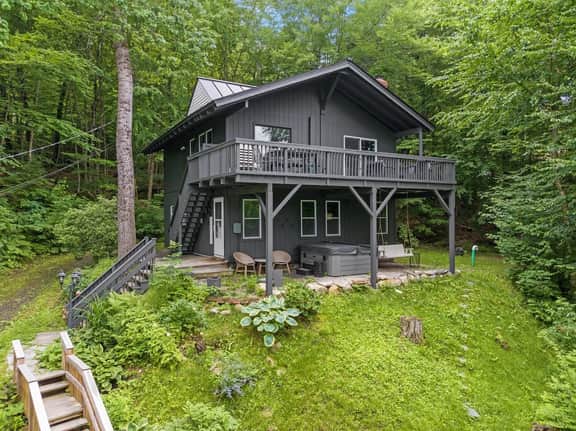 25 Hilltop Dr