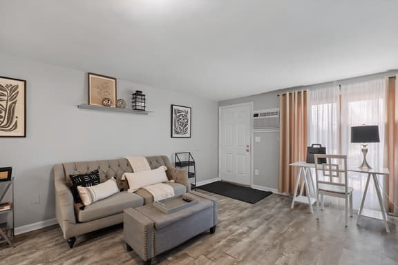Stylish 1st Flr 1Bed Condo-Close to Downtown Dover - Image 1
